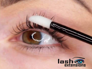 How To Remove Eyelash Extensions At Home